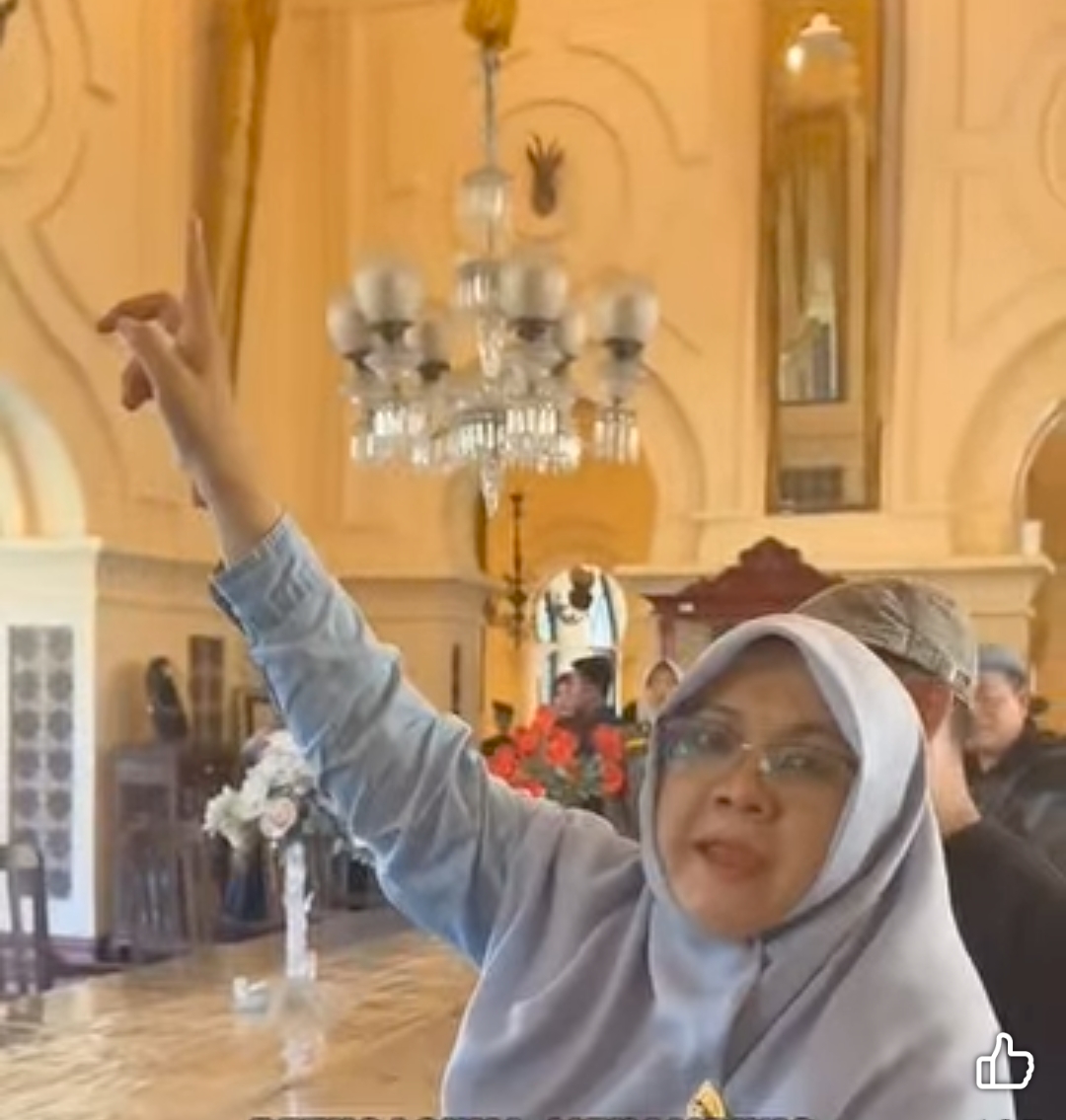 Kondisi Istana Siak Memprihatinkan, Atap Bocor,Jendela Pecah hingga Upaya Pencurian Pusaka.