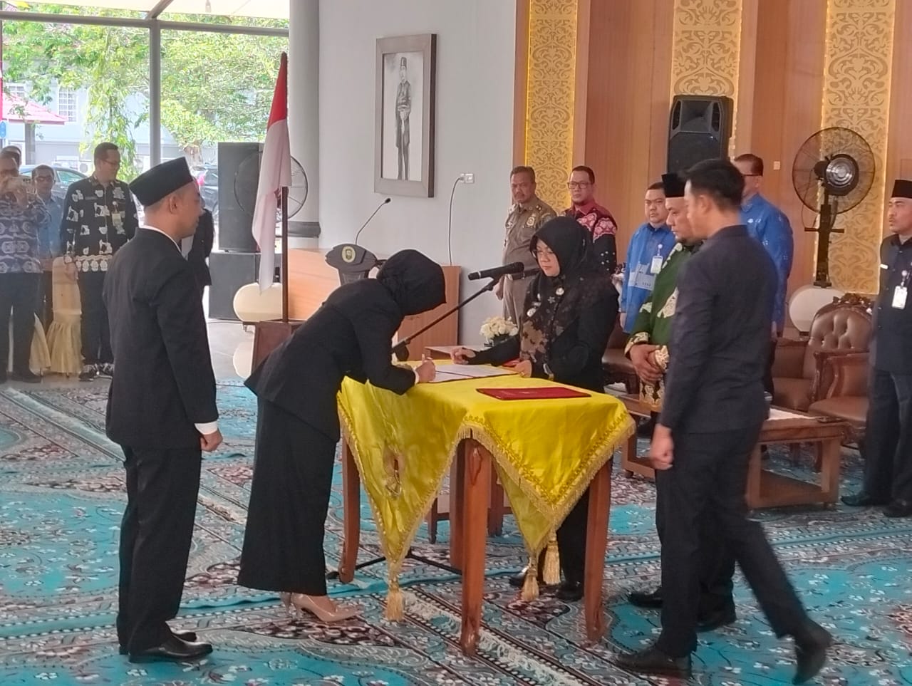 Pelantikan Mendadak di Pemkab Siak, Bupati Afni: Mari Kita Rasakan Sulitnya Bersama Rakyat.