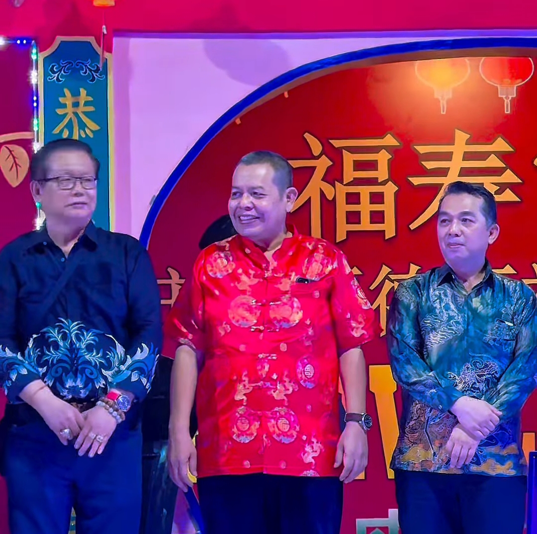 Ketua  DPC PDI P Kabupaten Siak Hadiri Acara Cap Go Meh Di Kelenteng Tertua di Kabupaten Siak.